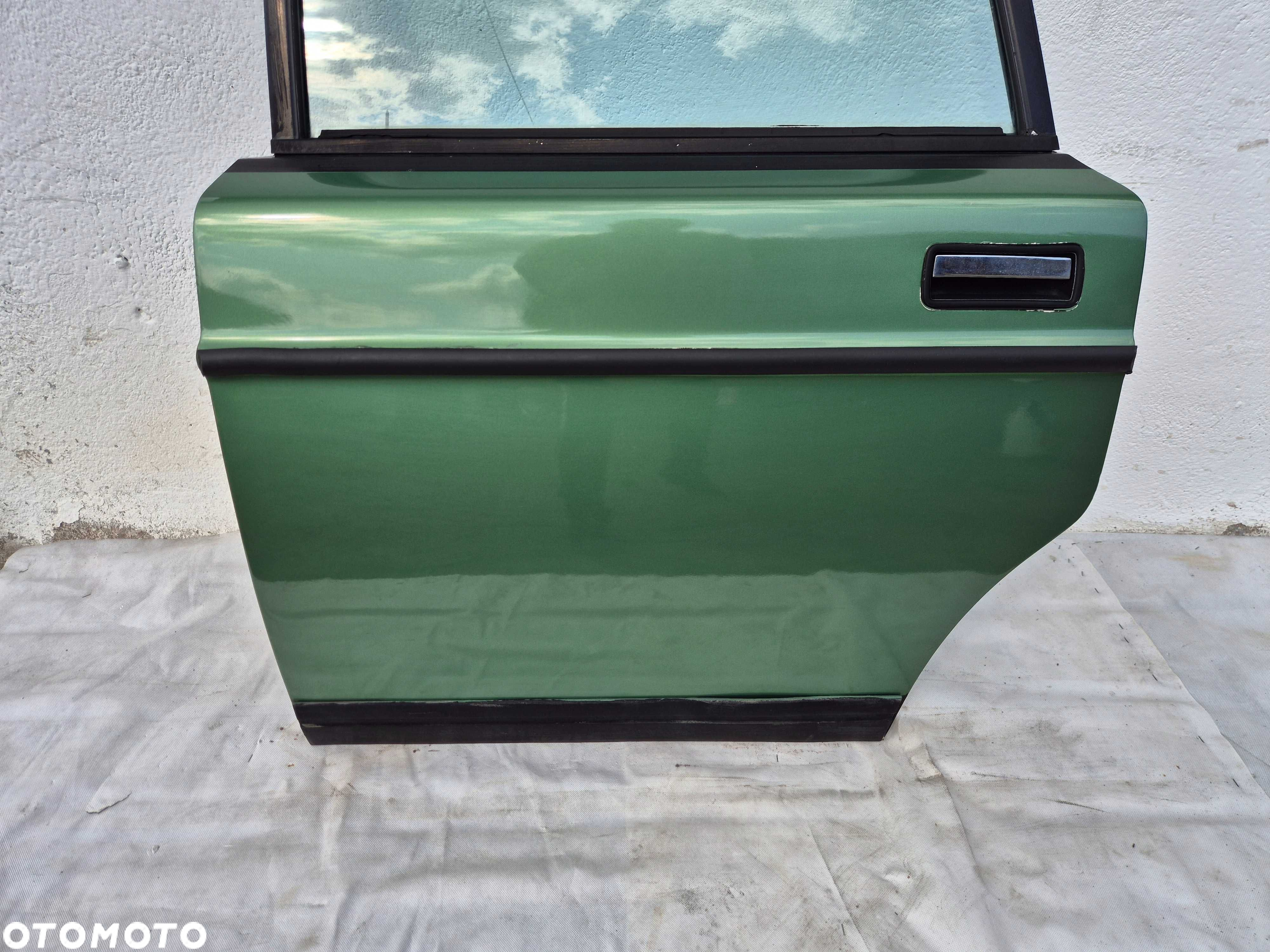 Lewe Tylne Tył Drzwi VOLVO 240 245 - 4