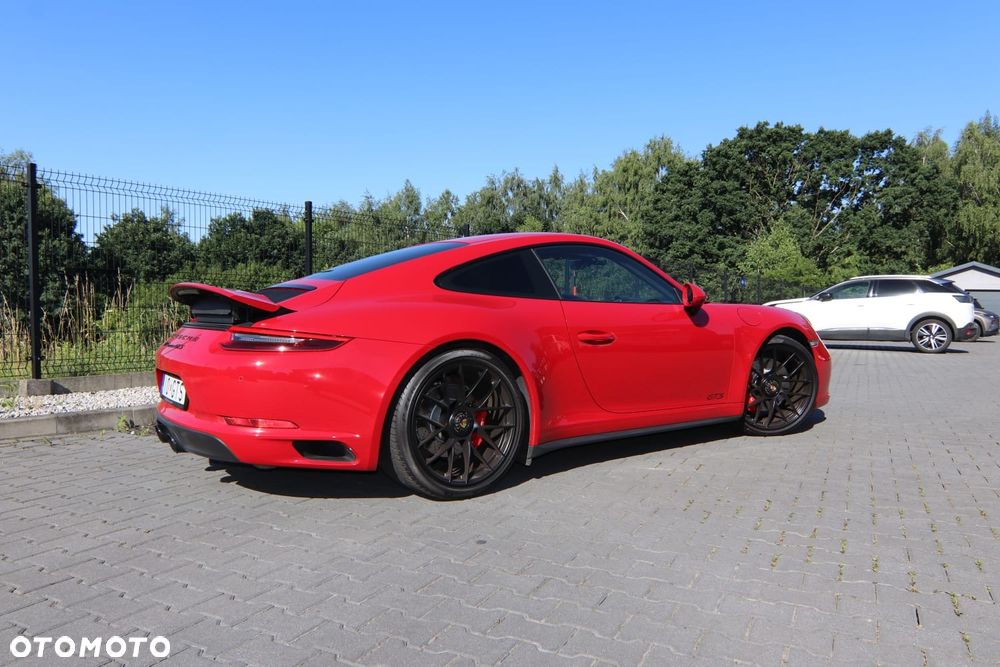 Porsche 911 Carrera GTS PDK - 6