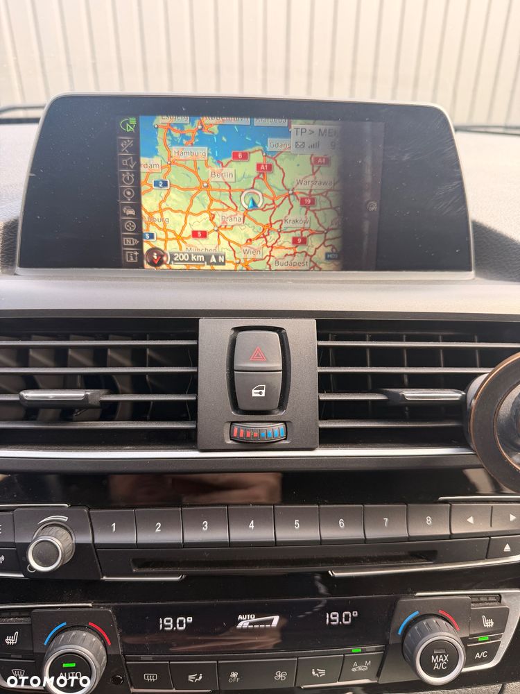 BMW Seria 1 116d Sport Line - 17