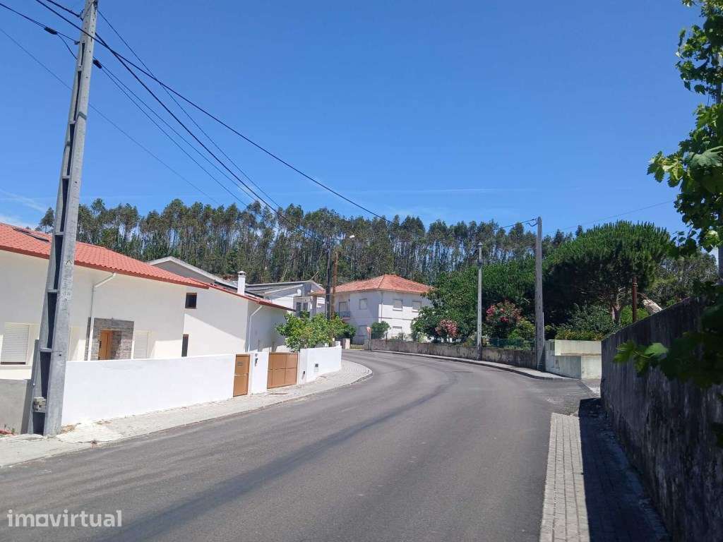 Terreno com projeto aprovado para moradia T3, em Cortes, Leiria. - Grande imagem: 5/13