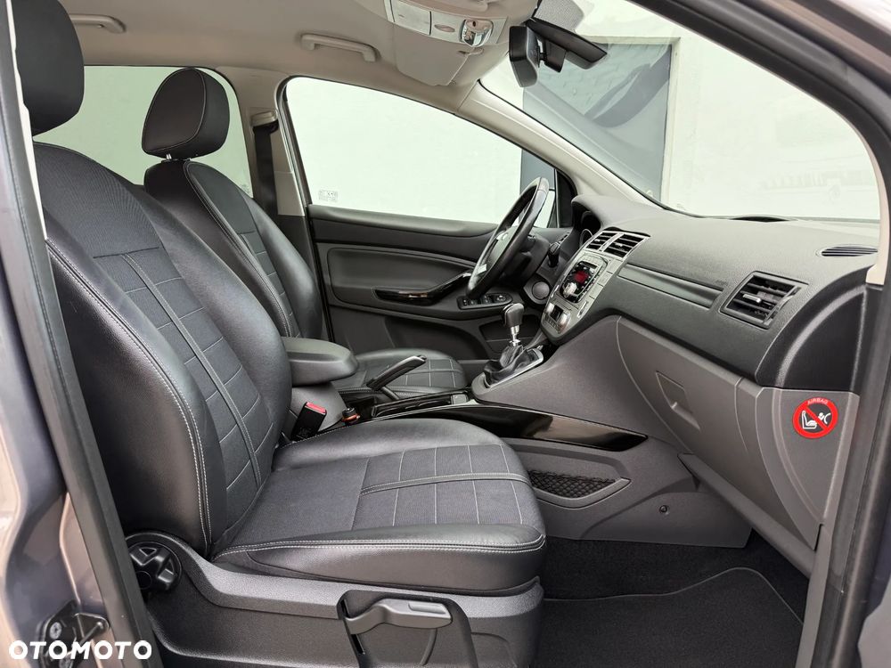 Ford Kuga - 27
