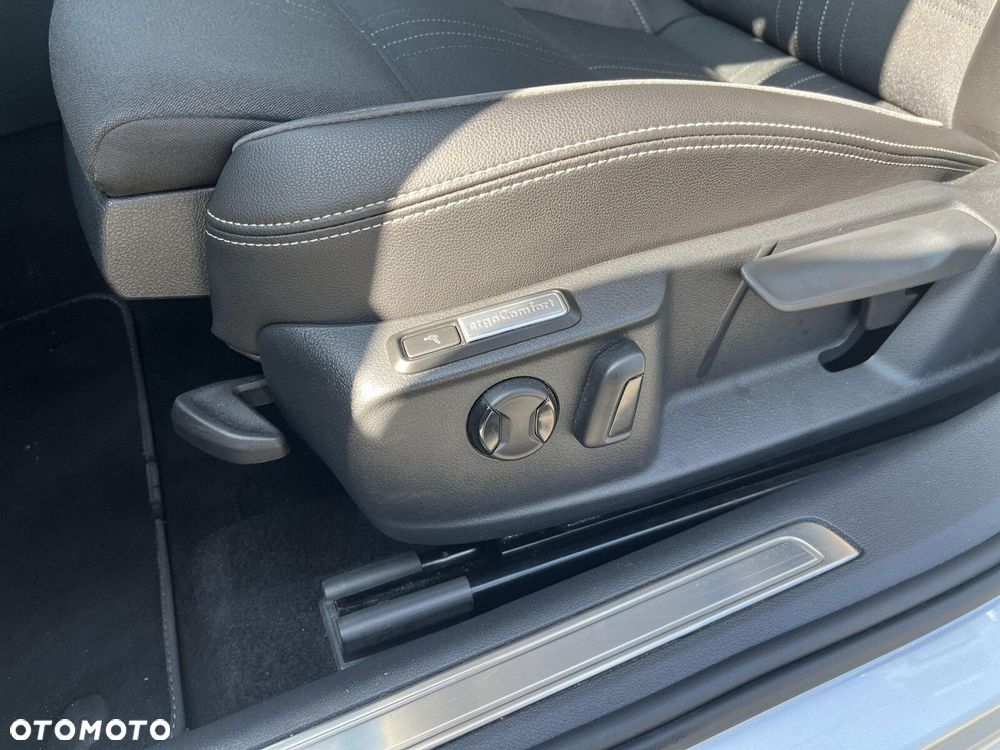 Volkswagen Passat 2.0 TDI 4Mot Elegance DSG - 13