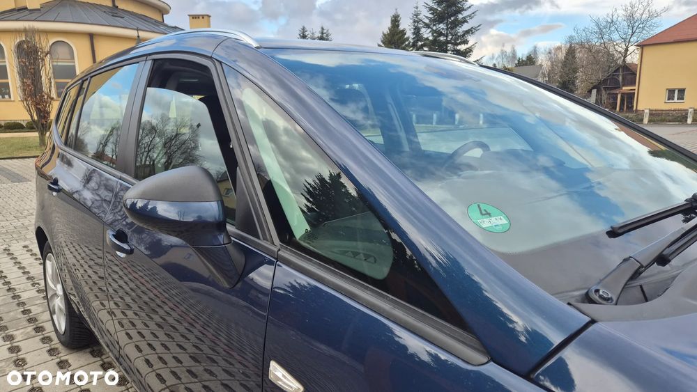 Opel Zafira - 25
