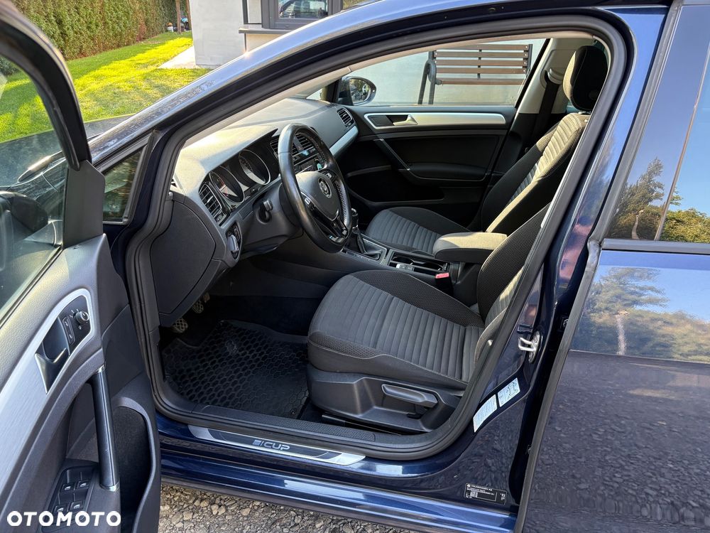 Volkswagen Golf 1.2 TSI BlueMotion Technology Cup - 10