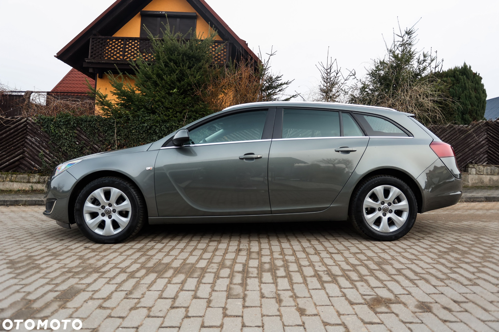 Opel Insignia - 8