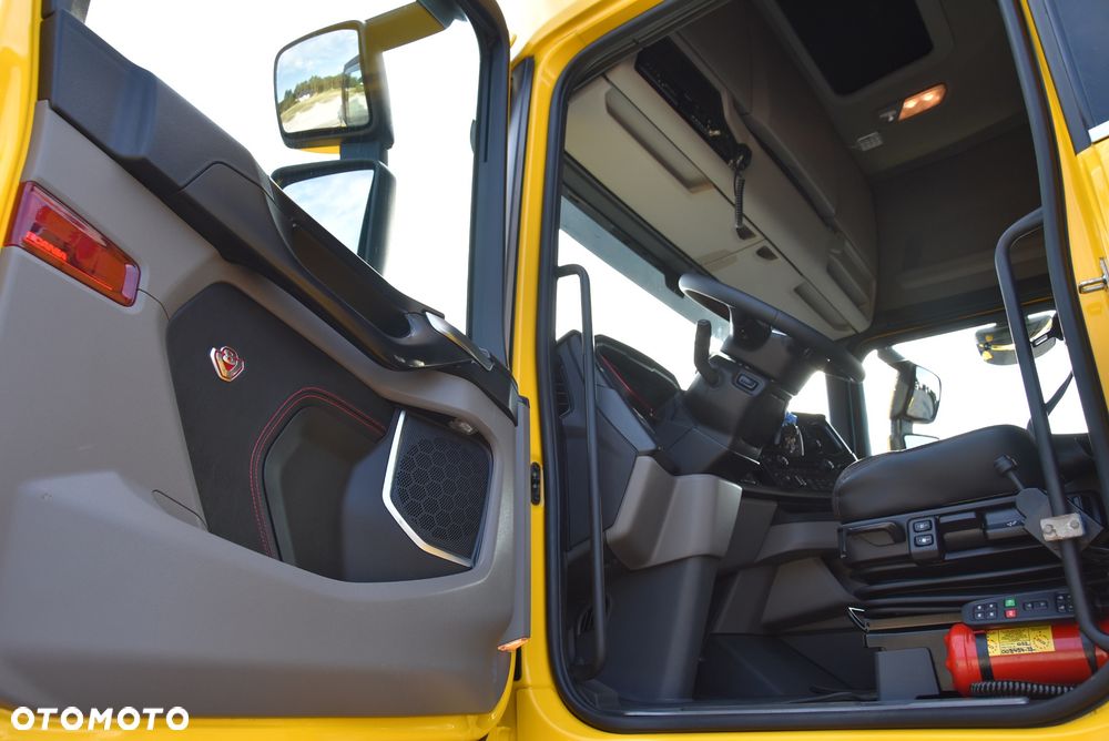 Scania S580 V8 !  / FULL OPCJA / CAŁA NA PODUSZKACH  / SKÓRA / FULL LED / HYDRAULIKA  / KLIMA POSTOJOWA  / FULL LED / STANDARD / RETARDER / FULL SERWIS ASO SCANIA ! Jak nowa ! ! - 23