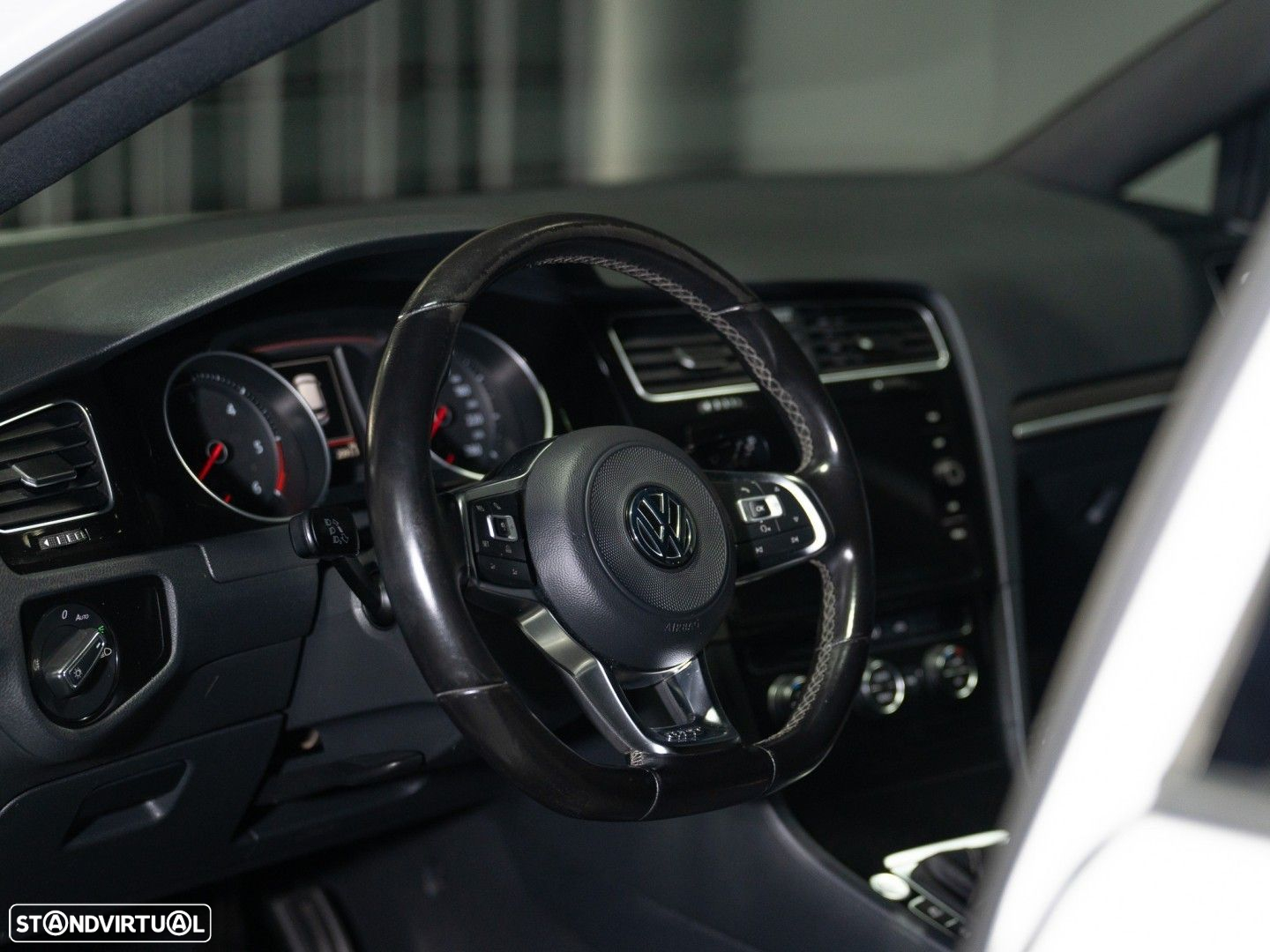 VW Golf 2.0 TDI GTD - 22