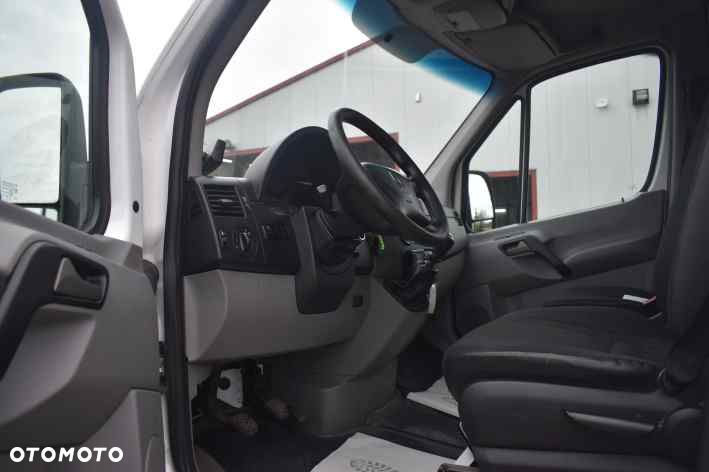 Mercedes-Benz Sprinter - 17