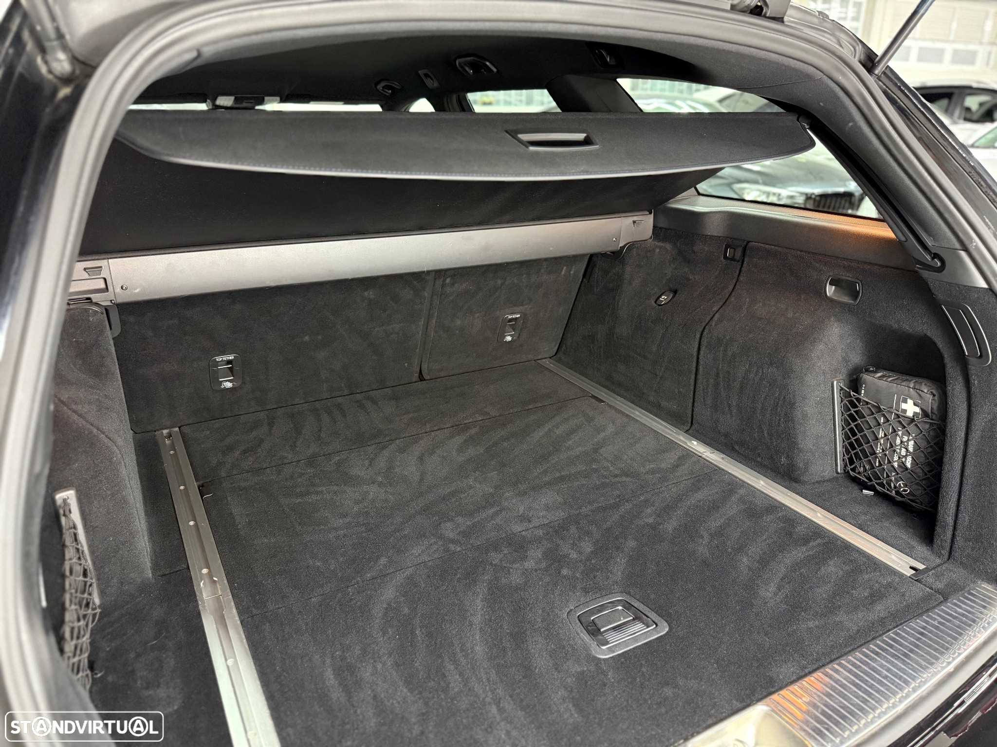 Mercedes-Benz E 350 CDi Avantgarde BlueEfficiency - 25