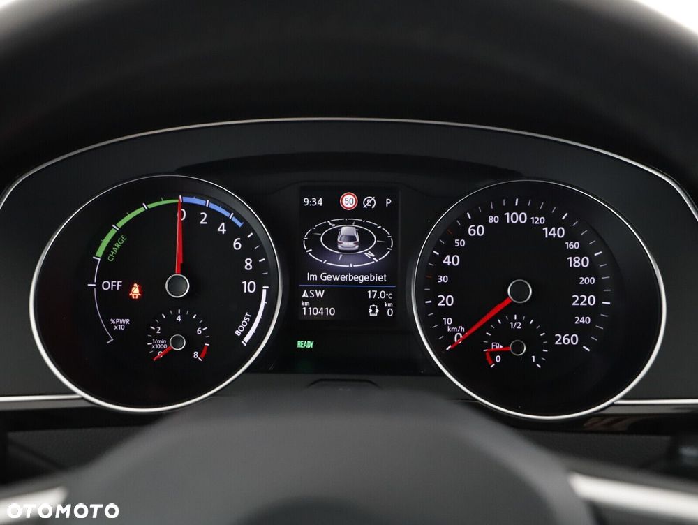 Volkswagen Passat - 15