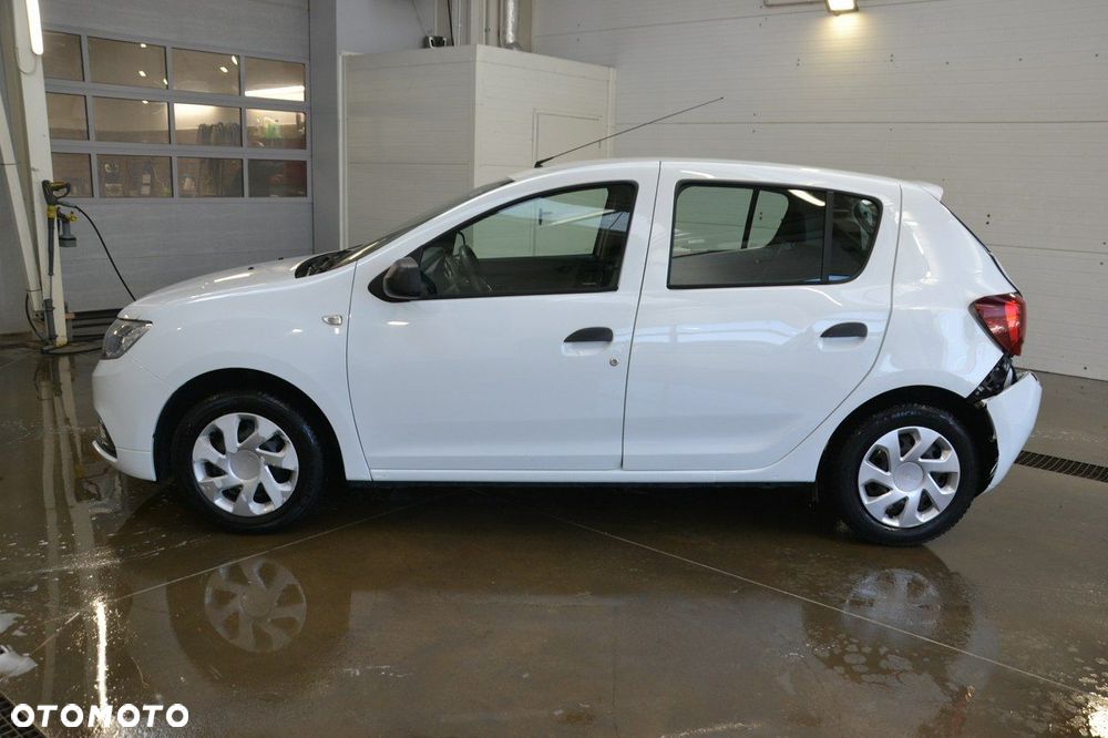 Dacia Sandero - 4