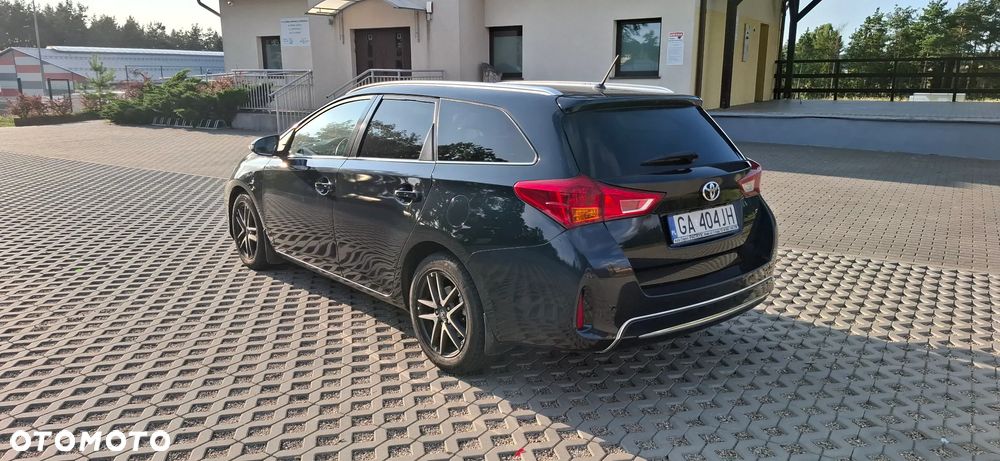 Toyota Auris 1.6 Premium MM - 3