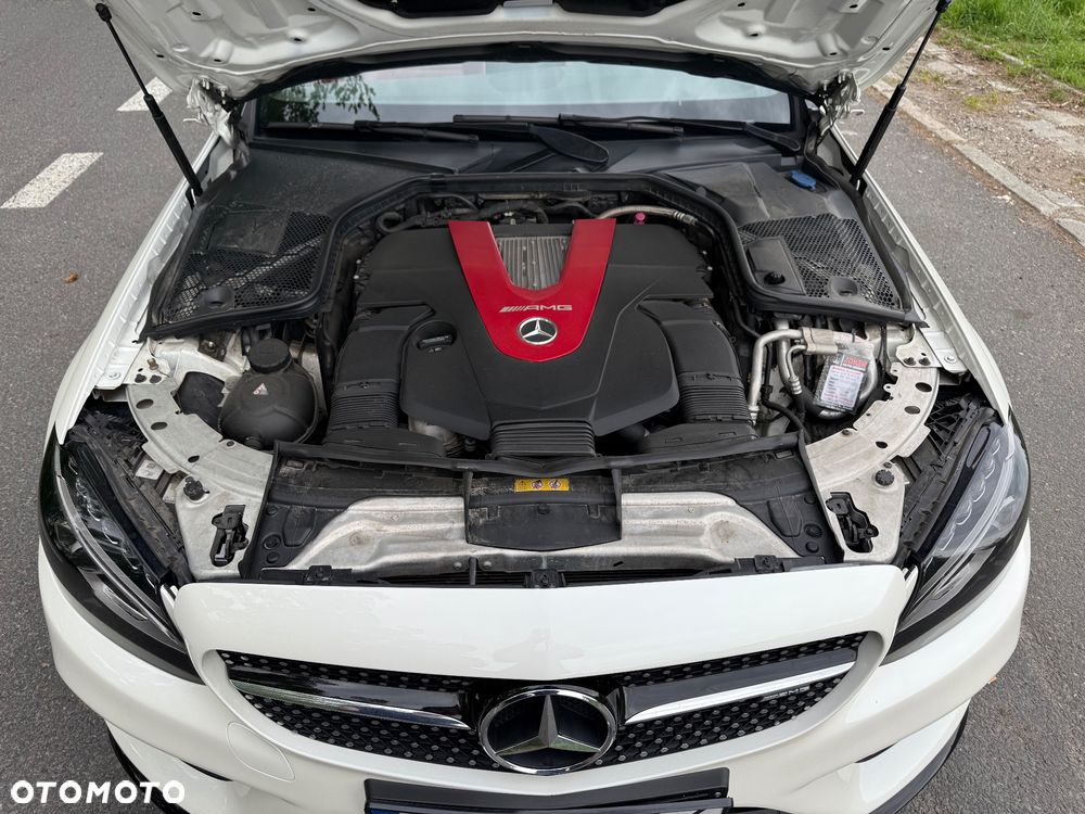 Mercedes-Benz Klasa C AMG 43 4Matic 9G-TRONIC - 24