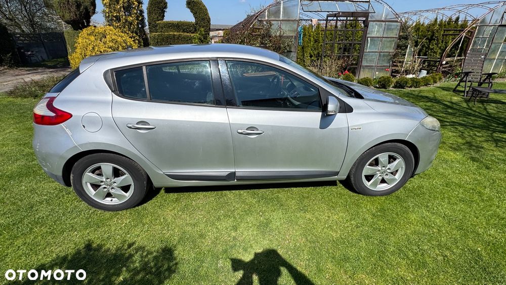 Renault Megane dCi 130 FAP Dynamique - 10