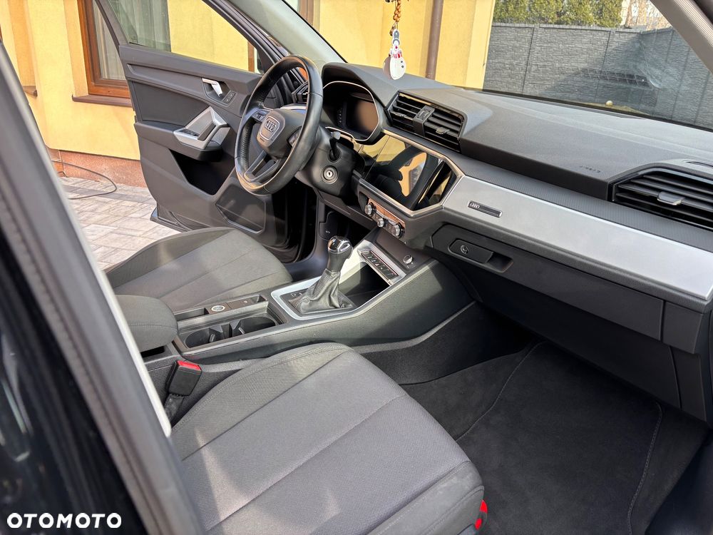 Audi Q3 35 TFSI S tronic - 10