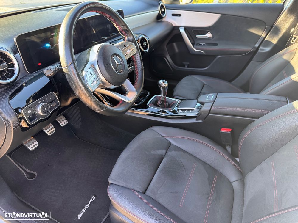Mercedes-Benz A 200 AMG Line - 12