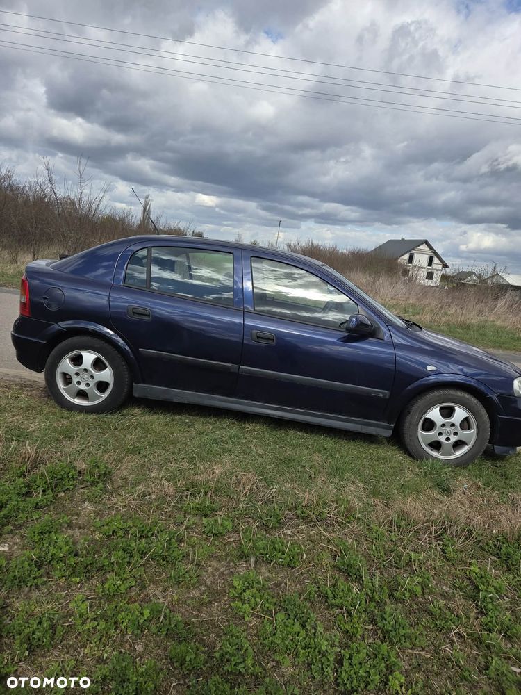 Opel Astra 2.0 DI - 2