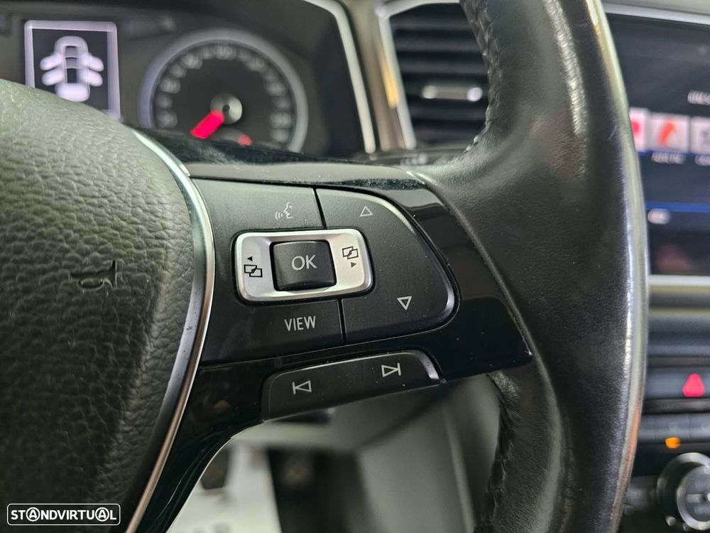 VW T-Roc 1.0 TSI Life - 17