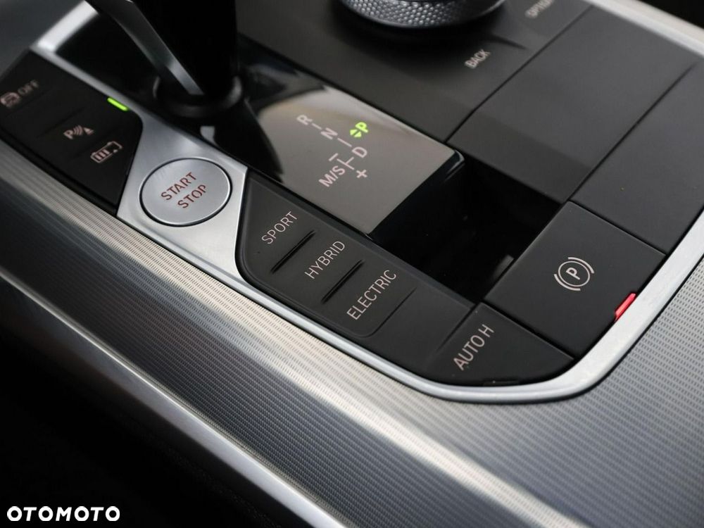 BMW Seria 3 - 32