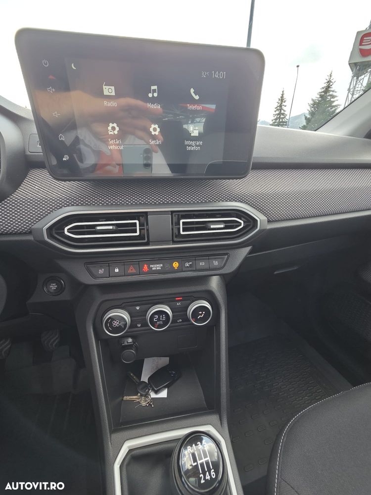 Dacia Sandero ECO-G 100 MT5 Journey - 12