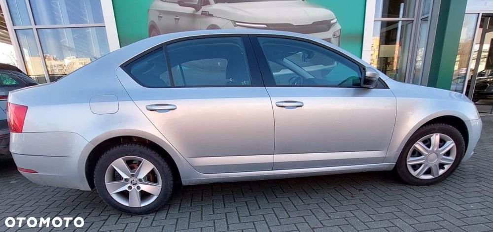 Skoda Octavia 1.6 TDI Ambition - 4