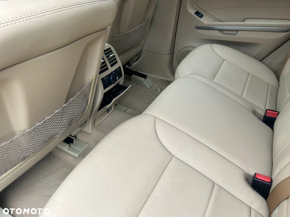 Mercedes-Benz ML 350 4-Matic - 5
