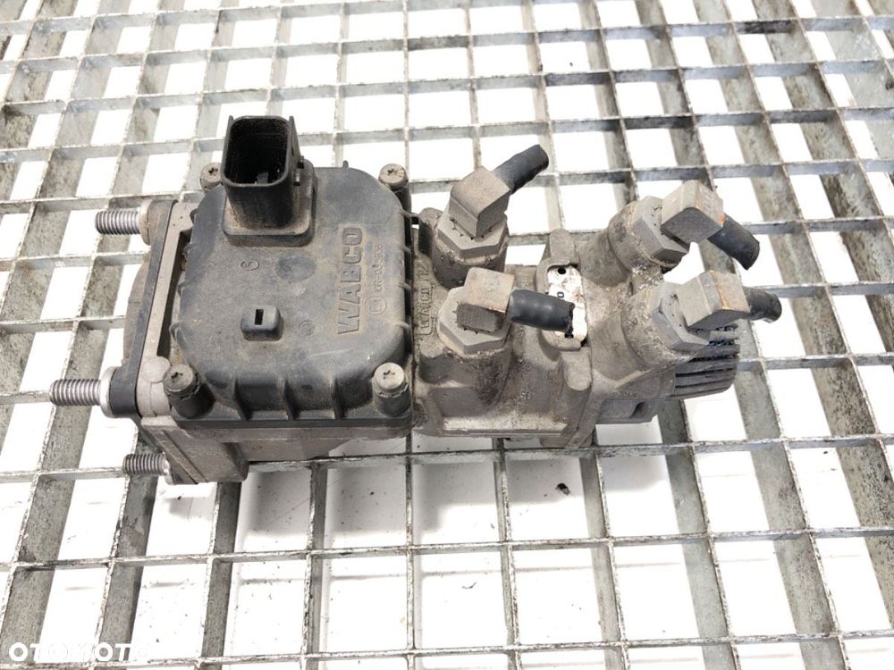 ZAWÓR GŁÓWNY HAMULCA  DAF XF 2012 - 2022 FT 460 340 kW [462 KM] 4x2 2012 10R-035936 - 1