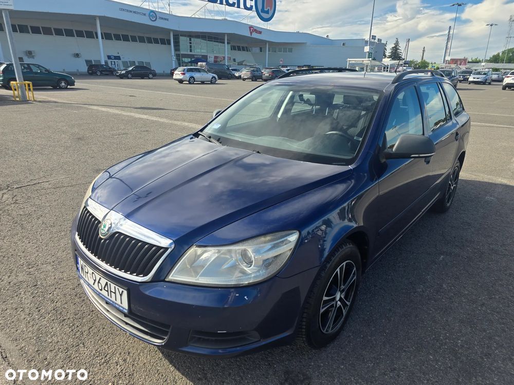 Skoda Octavia 1.6 Ambiente - 1