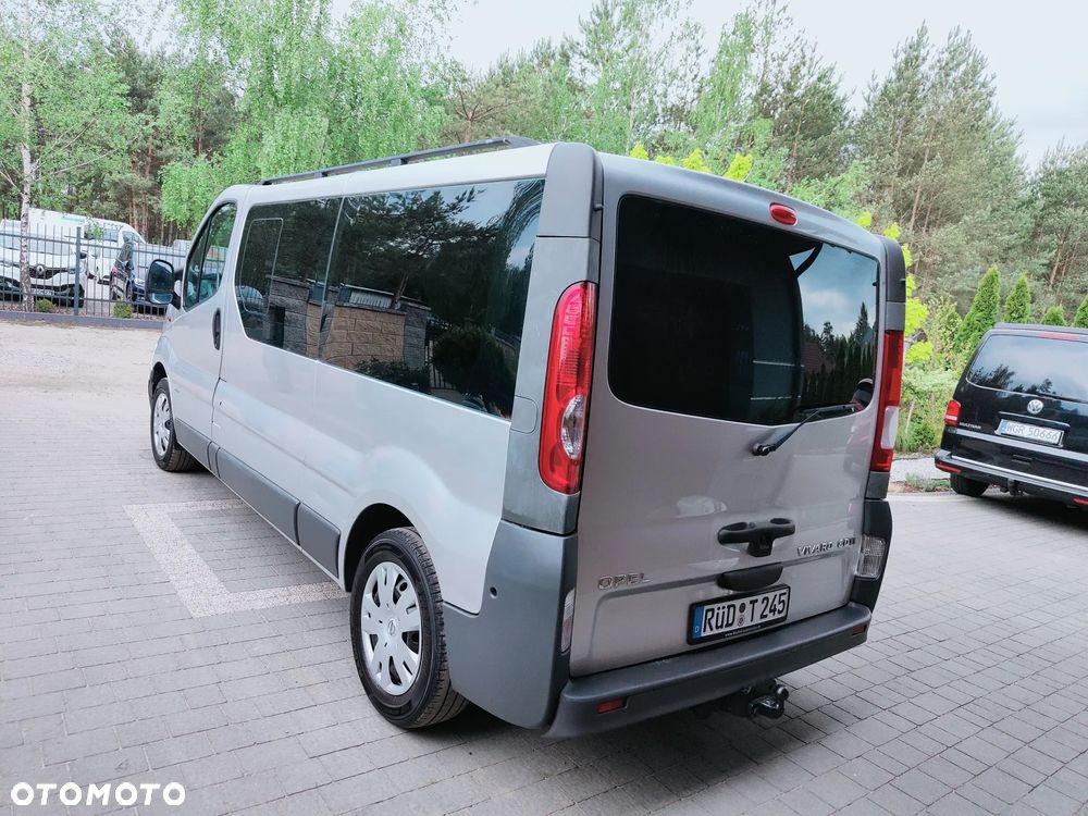 Opel Vivaro L2H1 2.9t - 18