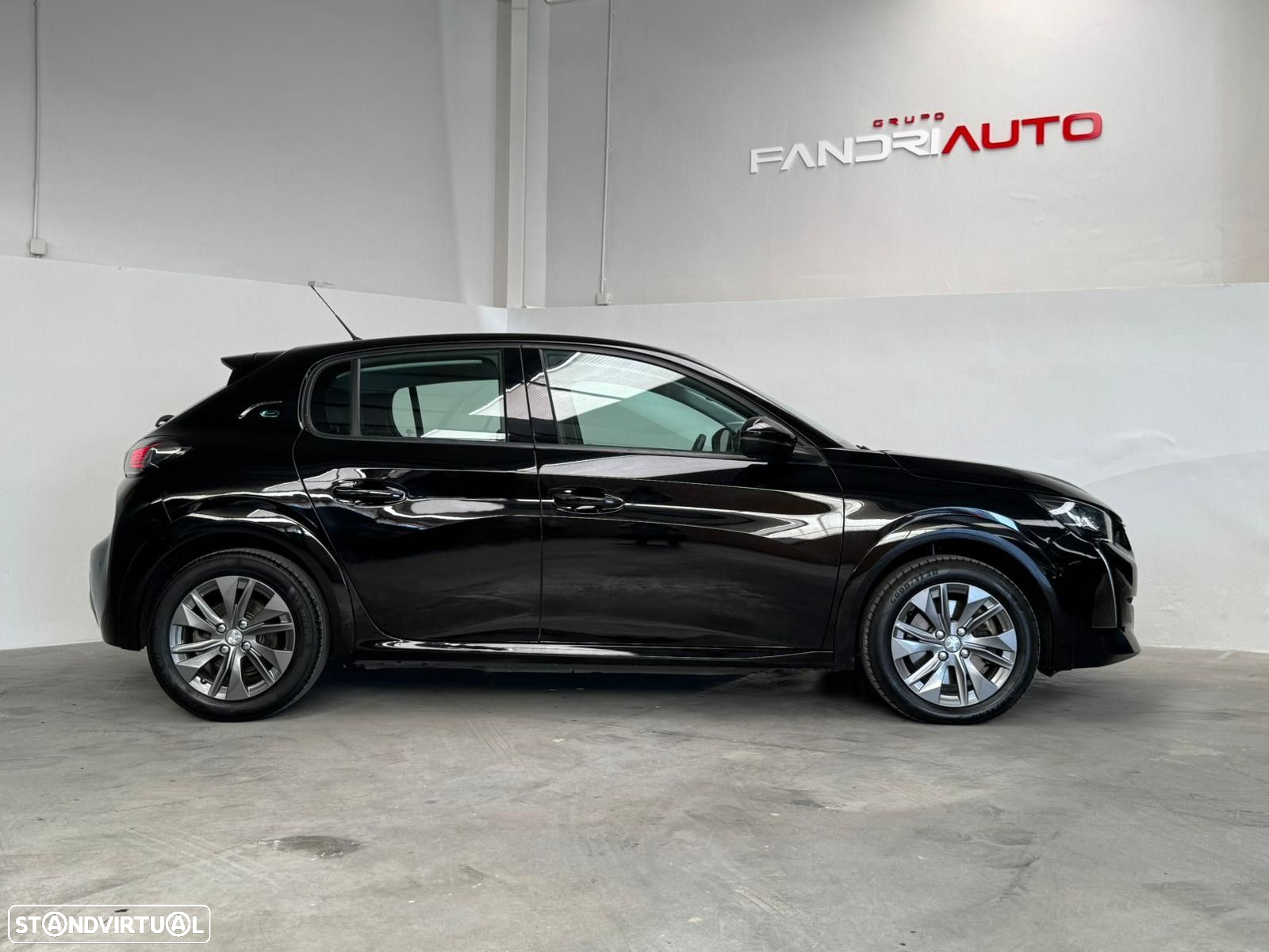 Peugeot e-208 50 kWh Allure Pack - 11