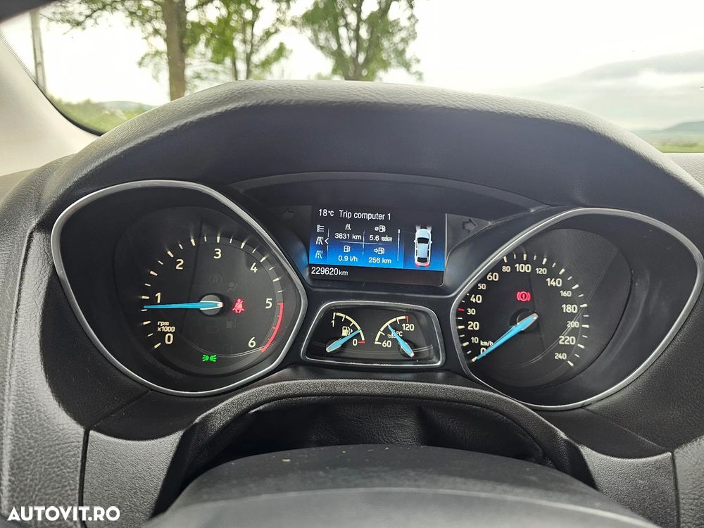 Ford Focus 2.0 TDCI Titanium - 12