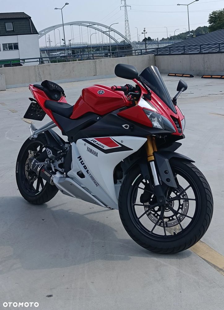 Yamaha YZF - 1