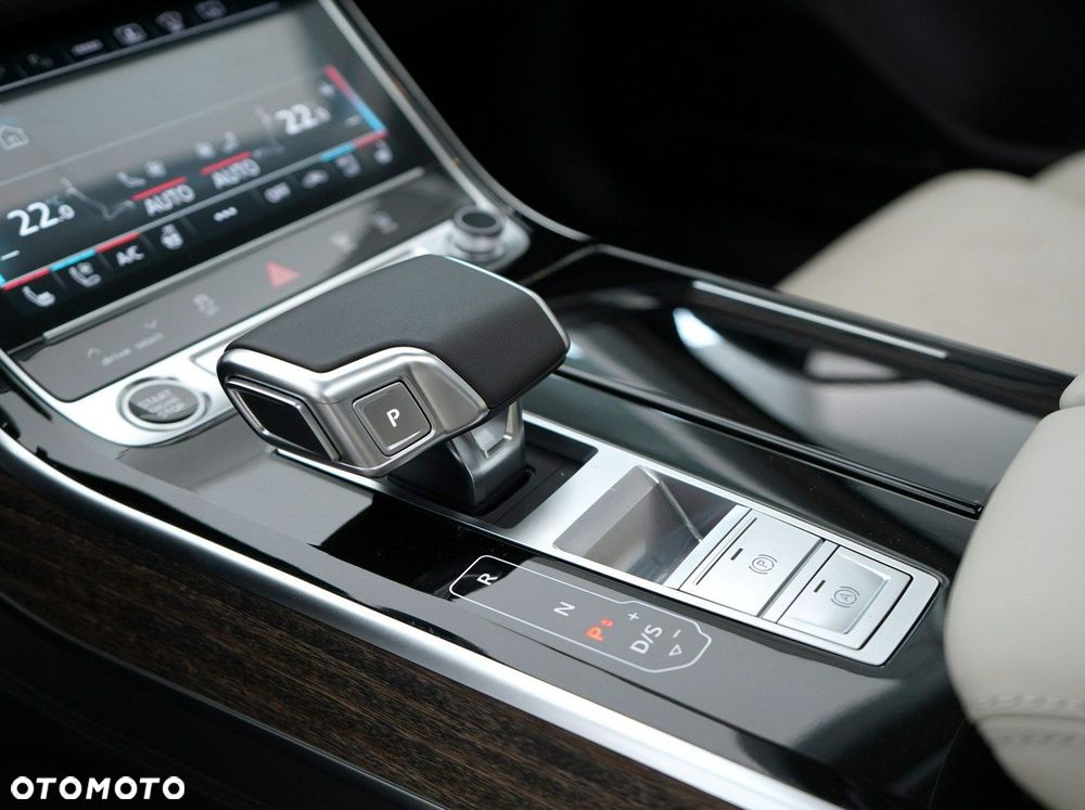 Audi A8 - 19