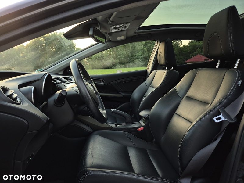 Honda Civic 1.6 i-DTEC Executive Black Edition - 13