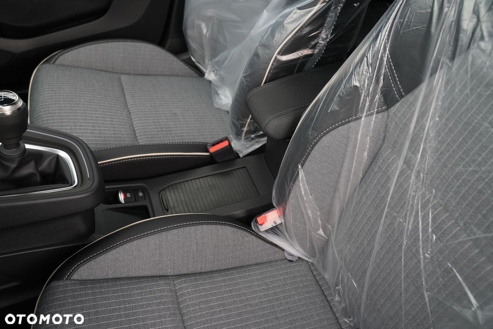 Renault Clio 1.0 TCe Techno - 24