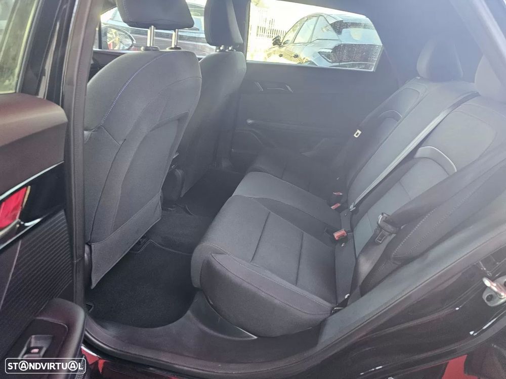 MG MG4 64 kWh Comfort - 10