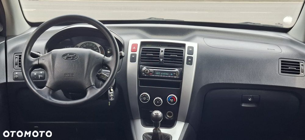 Hyundai Tucson 2.0 2WD GLS - 13