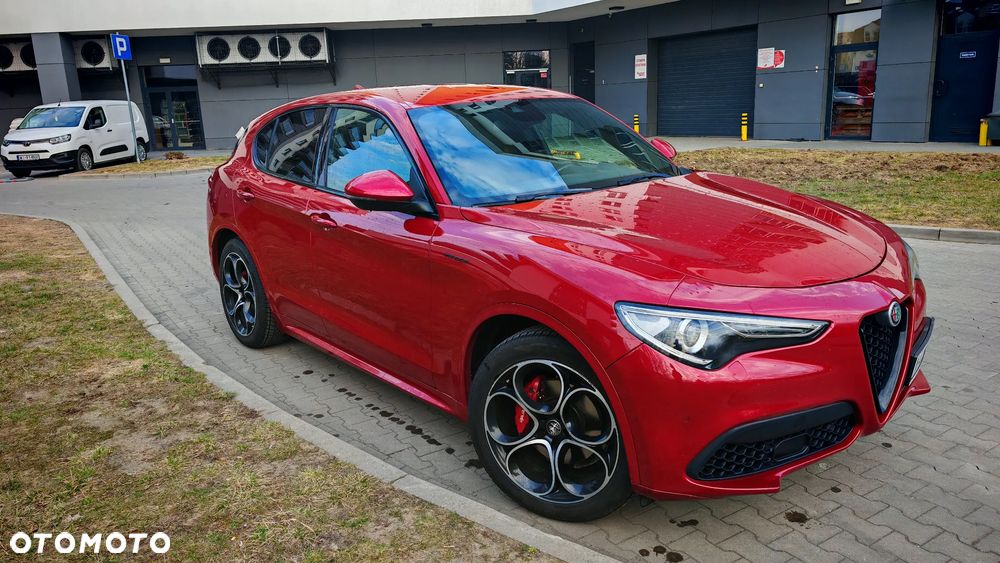 Alfa Romeo Stelvio 2.0 Turbo Veloce Q4 - 4