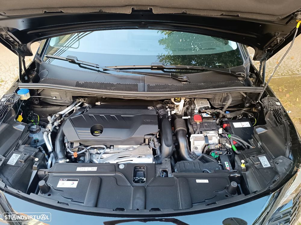 Peugeot 3008 1.6 Hybrid4 Allure Pack e-EAT8 - 37