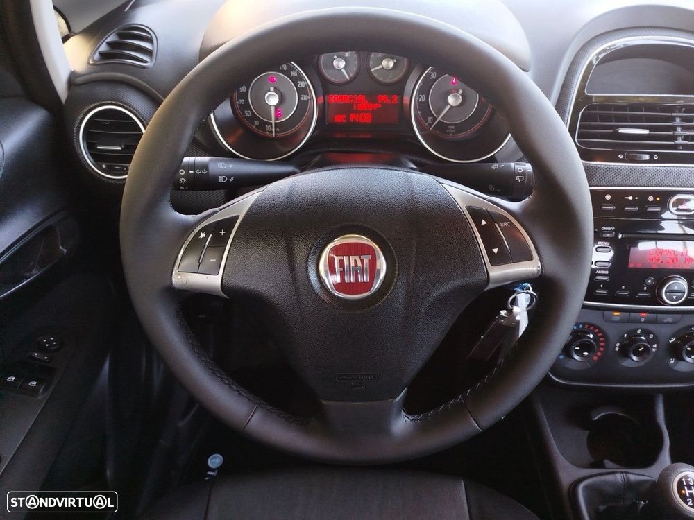 Fiat Punto 1.3 M-Jet Lounge S&S - 23