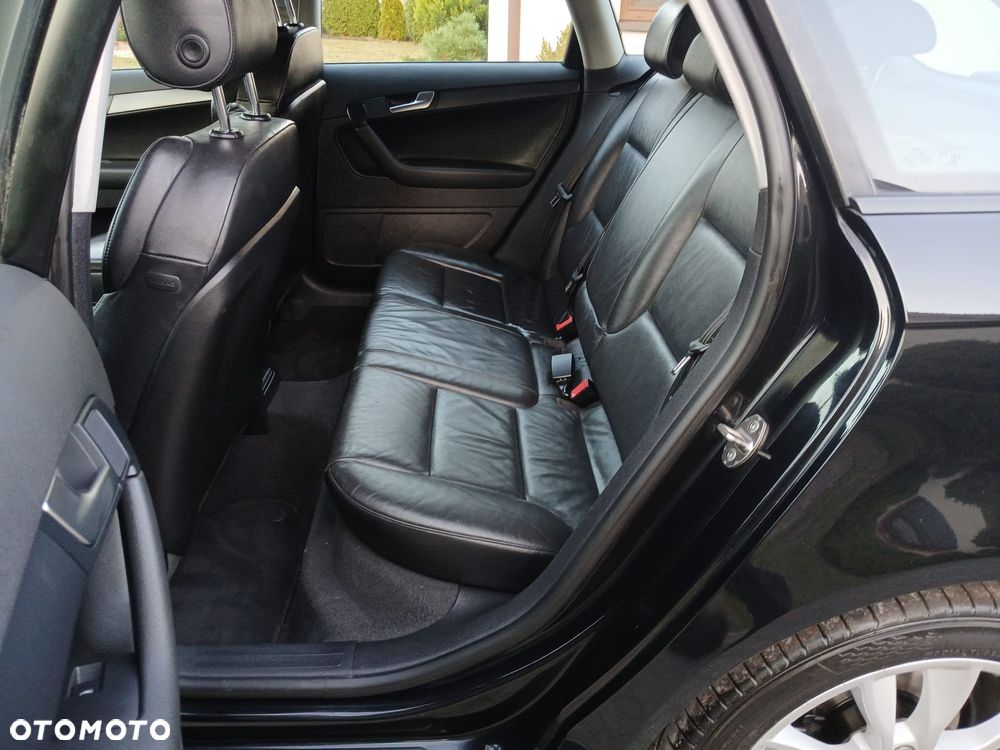 Audi A3 Sportback 1.6 TDI DPF S tronic S line Sportpaket - 16