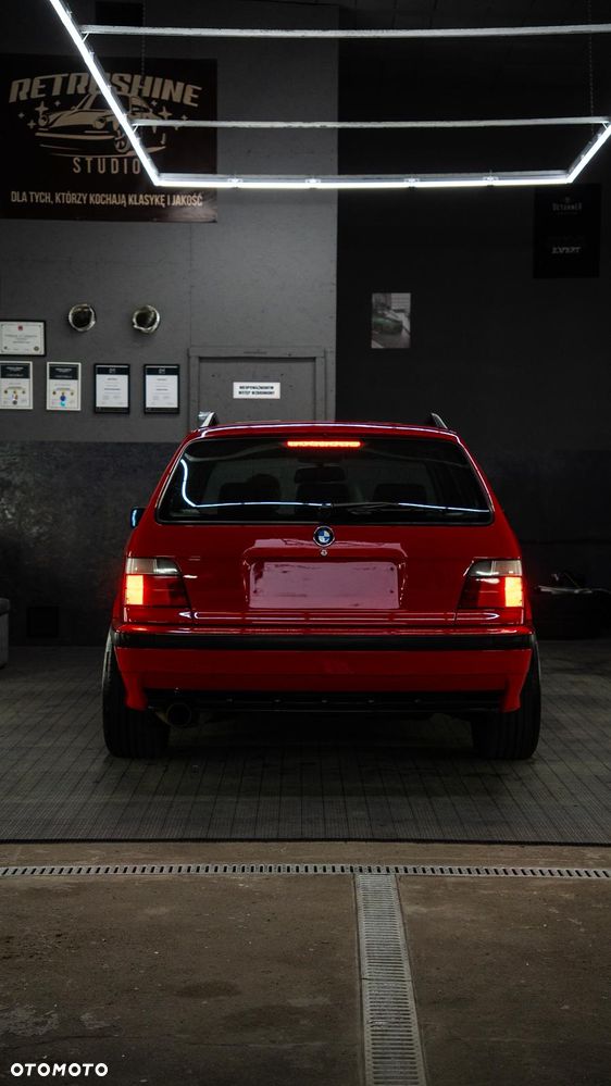 BMW Seria 3 323i - 21