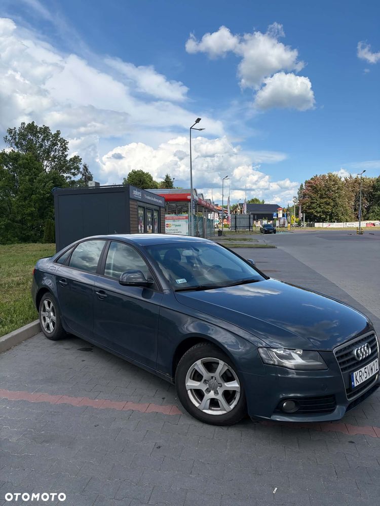 Audi A4 Limousine - 3