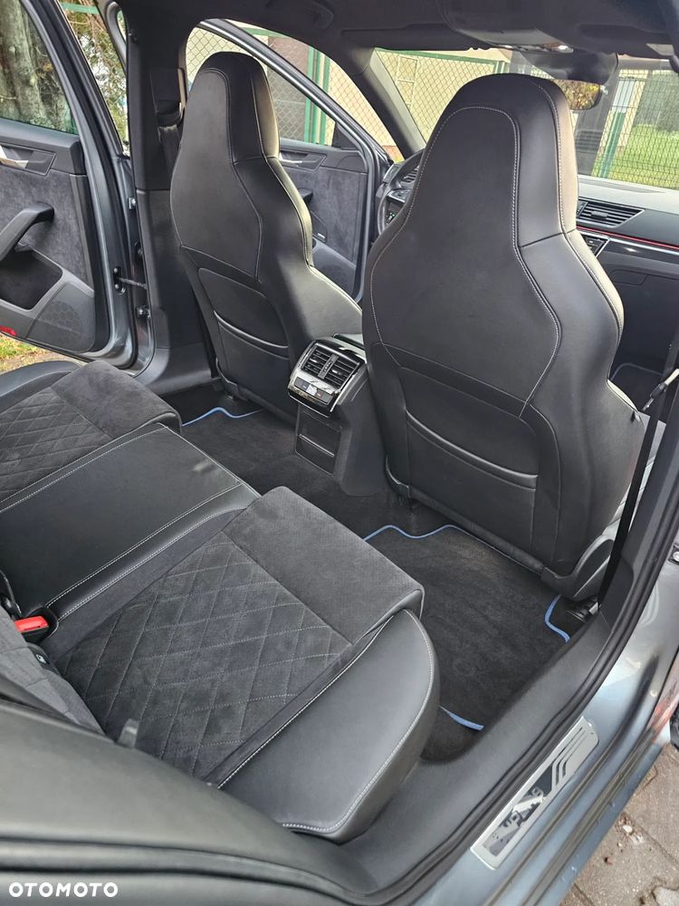 Skoda Superb 2.0 TDI DSG SportLine - 13