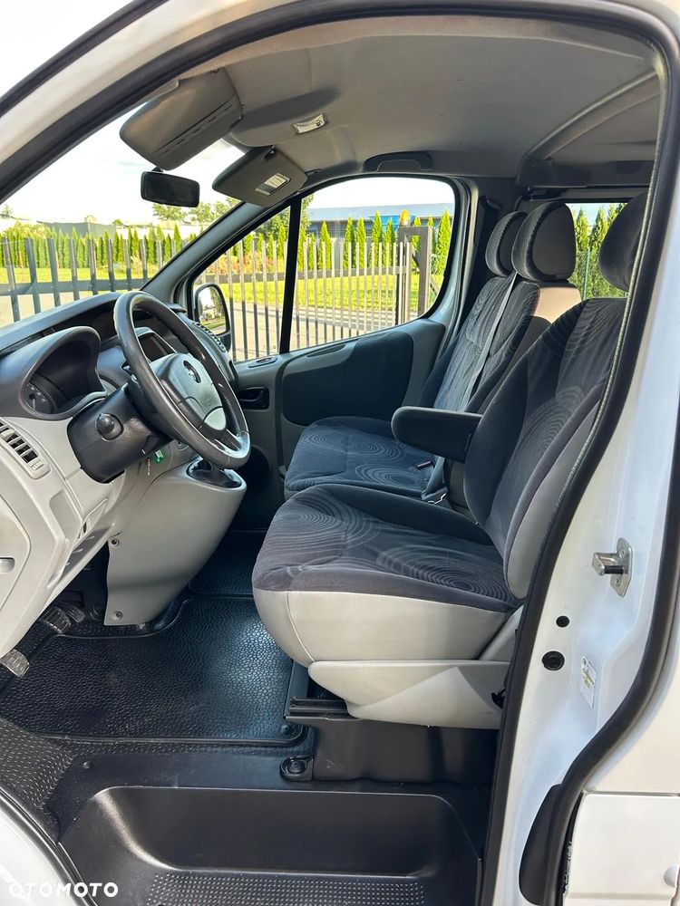Renault Trafic 2.0 dCi 115 Passenger L2H1 Expression - 19
