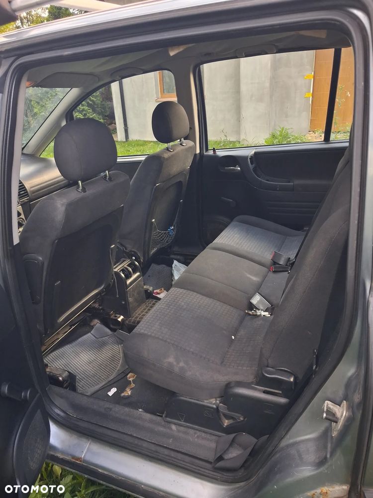 Opel Zafira 1.8 16V Comfort - 5