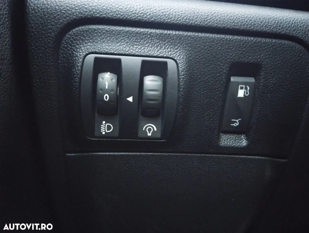 Renault Megane TCe 140 GPF Zen - 14