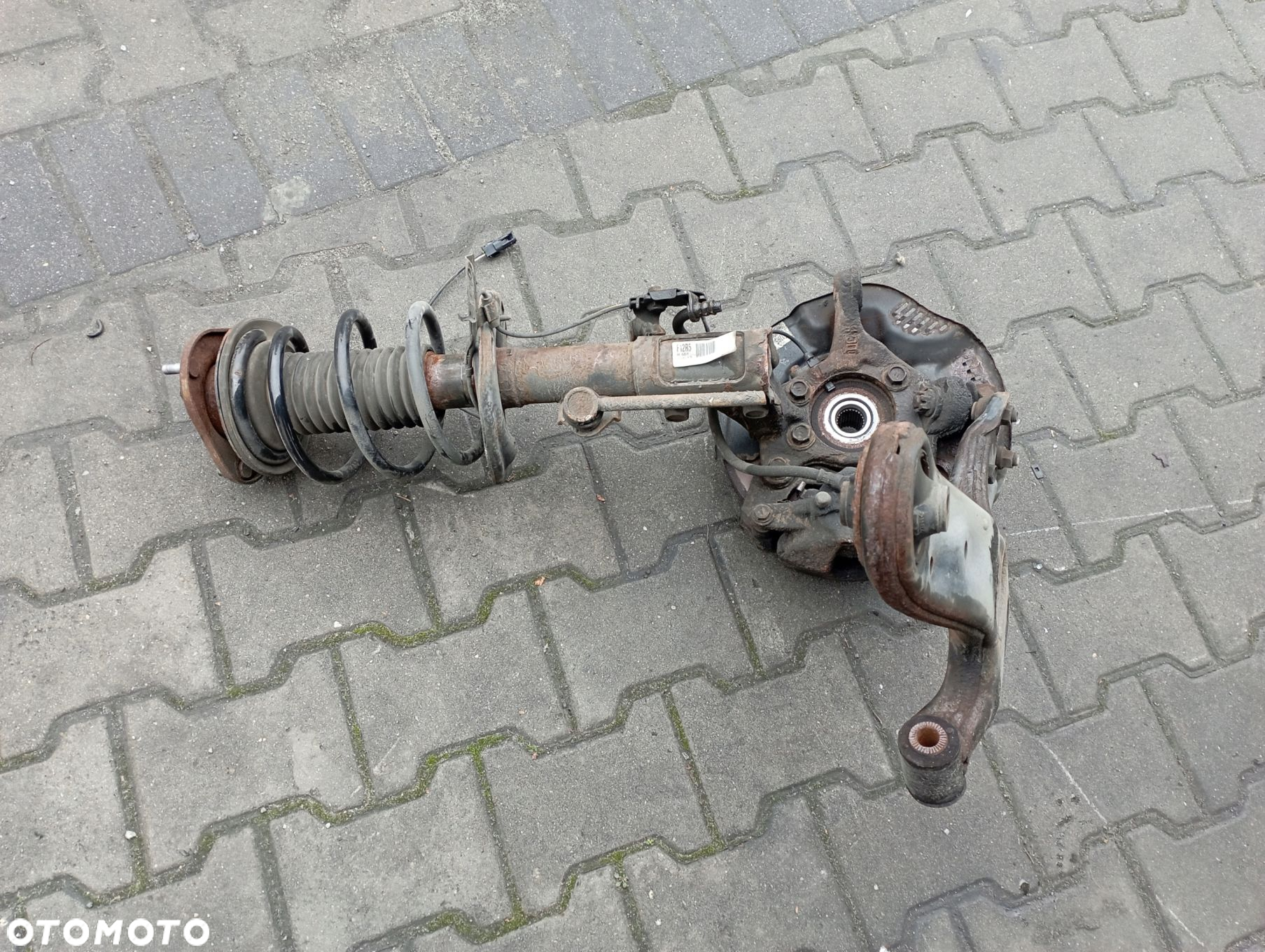 TOYOTA AURIS 1.8 HYBRYDA ZWROTNICA PRZÓD PRAWA - 3