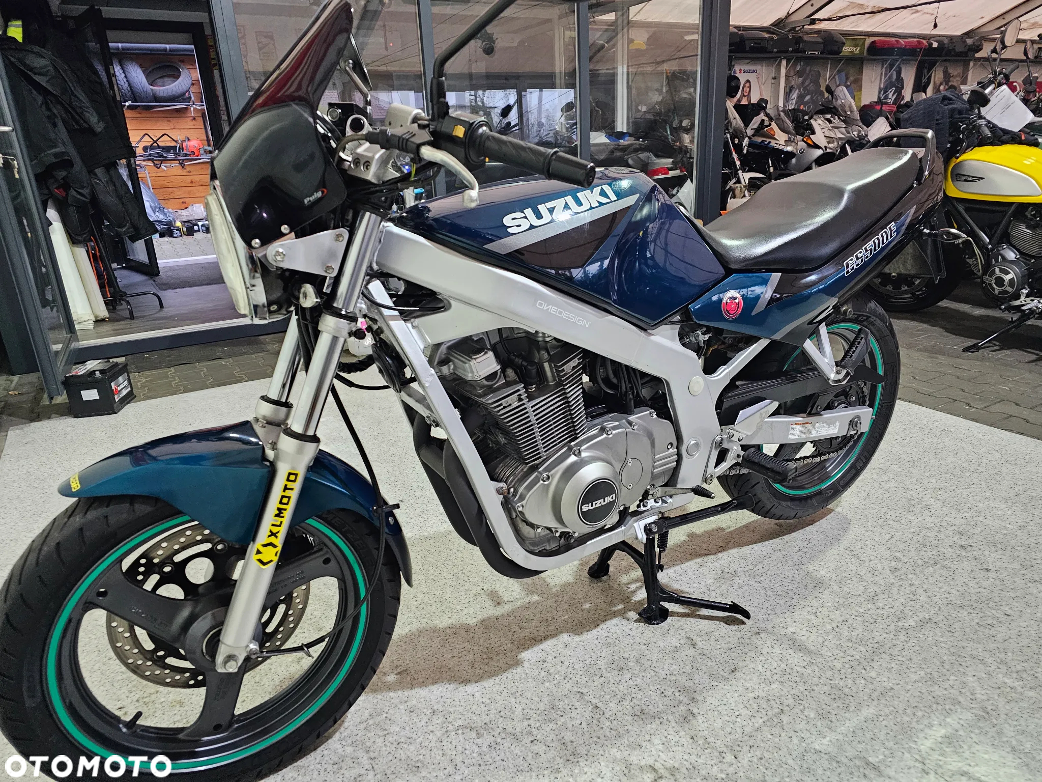 Suzuki GS - 23