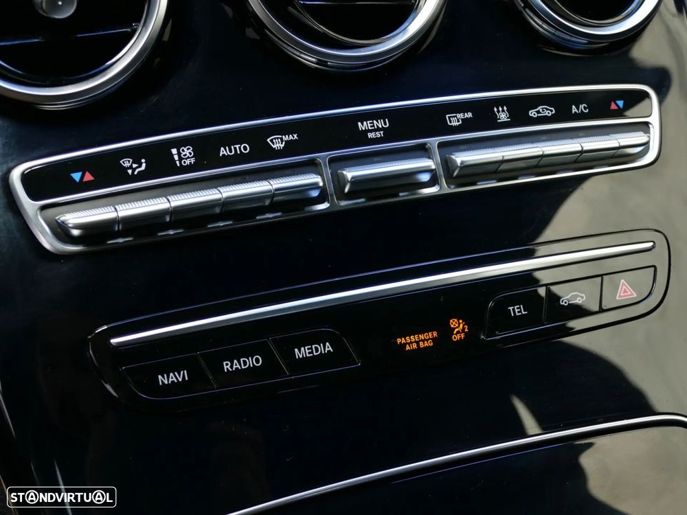 Mercedes-Benz C 300 de AMG Line - 34